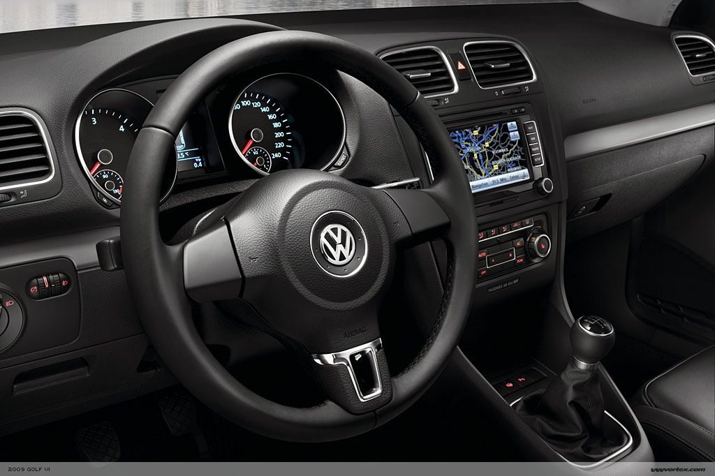 2009-Volkswagen-Golf-044
