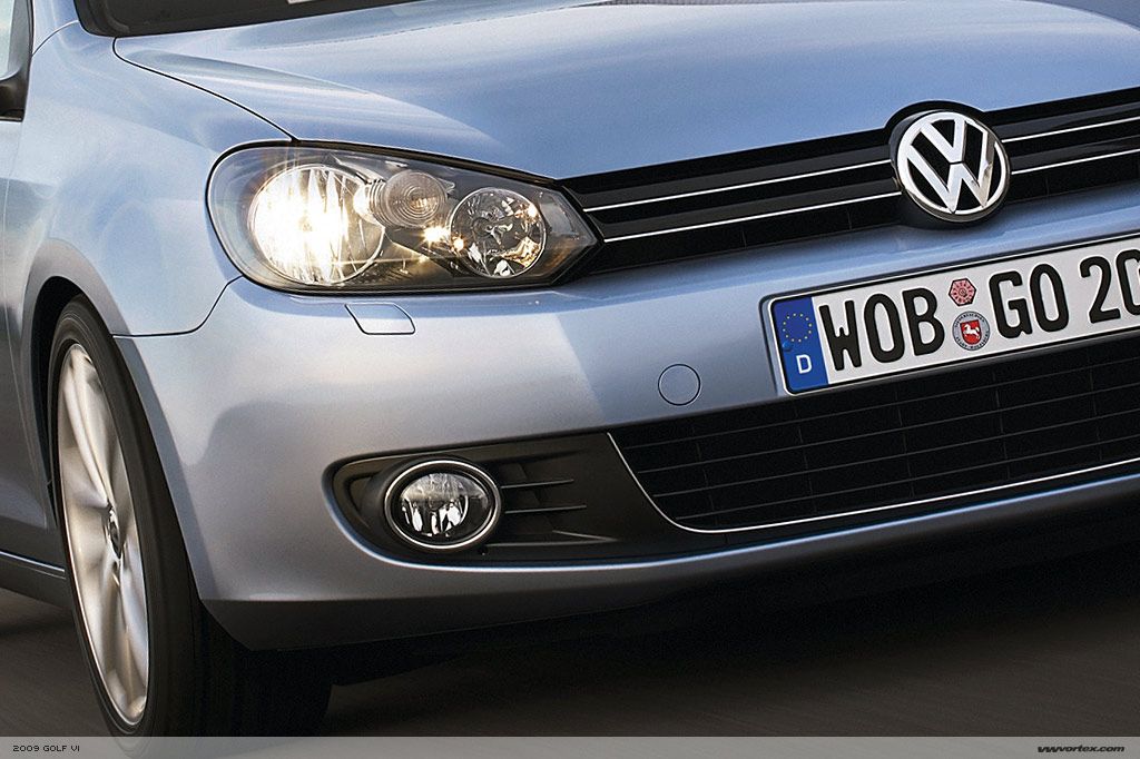 2009-Volkswagen-Golf-010
