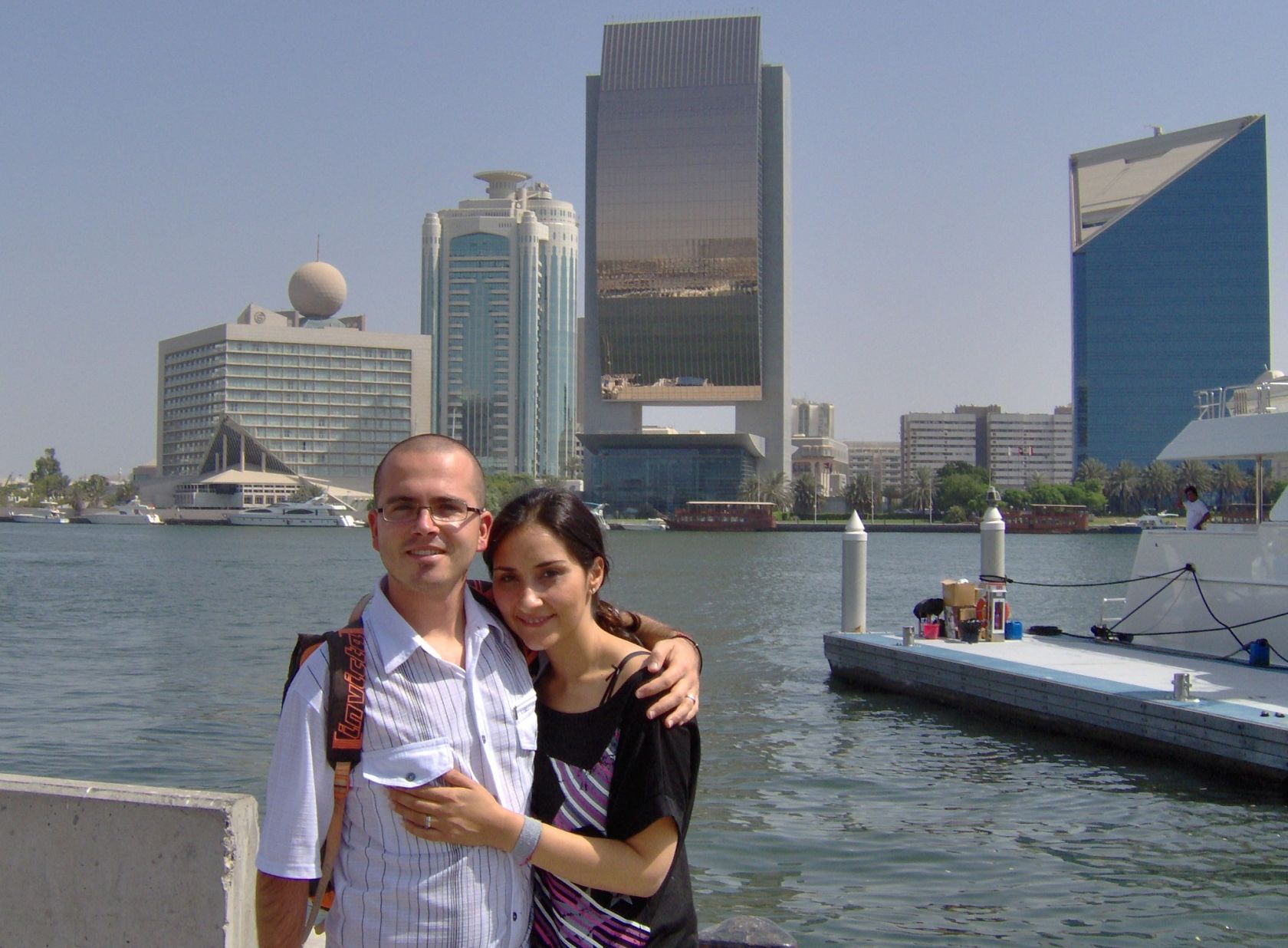 mammo4
mammo4 e moglie con figlia incorporata in viaggio di nozze a Dubai
