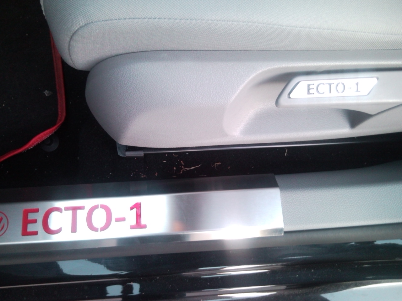 Inserto sedile + battitacco personalizzati ECTO-1
Thanks to Riddick
