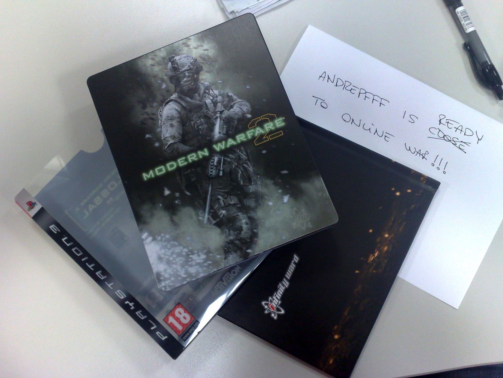 Post svergination!!!
Call Of Duty - Modern Warfare 2 - Edizione Esperto - Playstation 3
